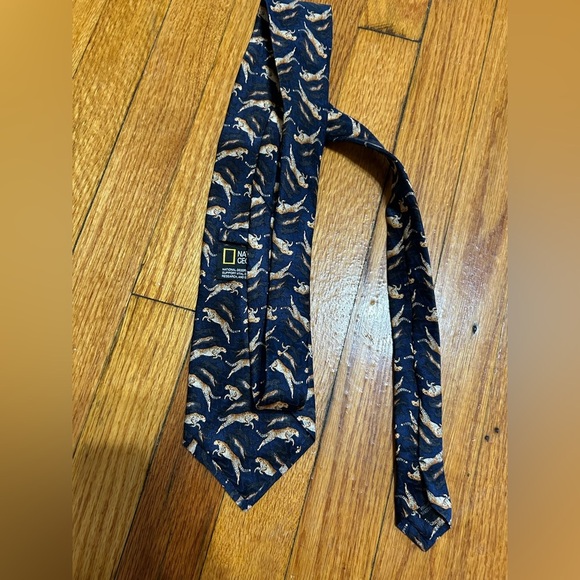 National Geographic Cheetah Mens Silk Neck Tie 59" Made In USA - Picture 6 of 6